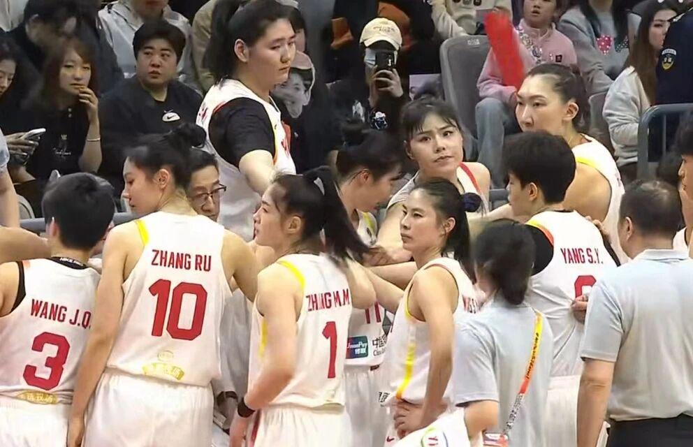 天博-中国女篮86-76力克非洲劲旅，王思雨17+5+4宝刀不老，张子宇11+5